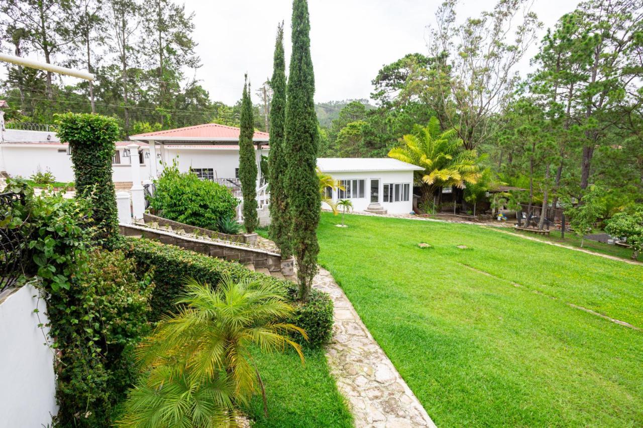 Hotel Cocoview, Bar & Restaurante Valle de Ángeles Exteriér fotografie