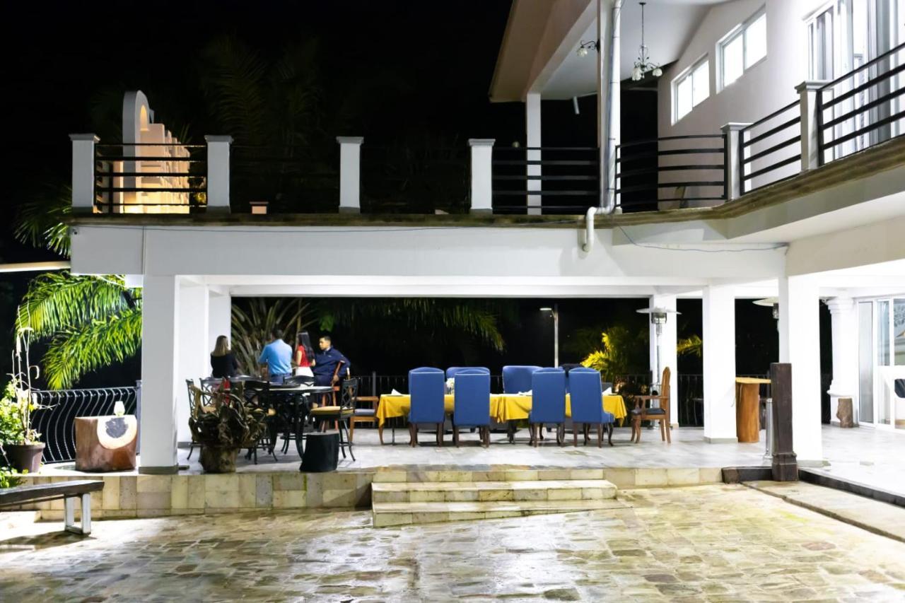 Hotel Cocoview, Bar & Restaurante Valle de Ángeles Exteriér fotografie